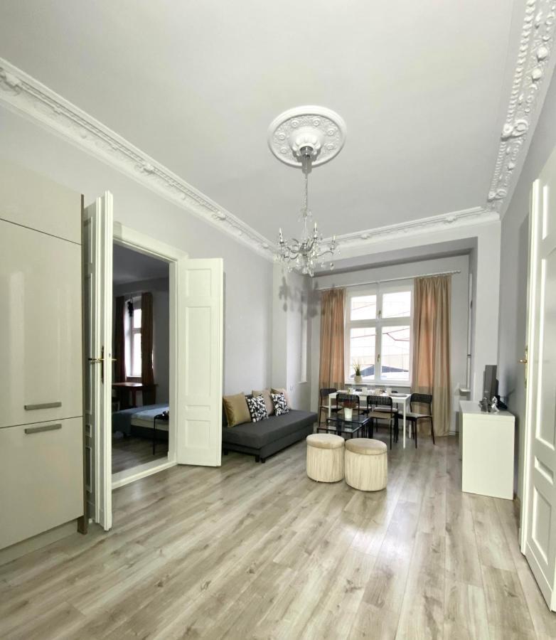 Crystal Sw. Marcin Poznan Apartment Ngoại thất bức ảnh